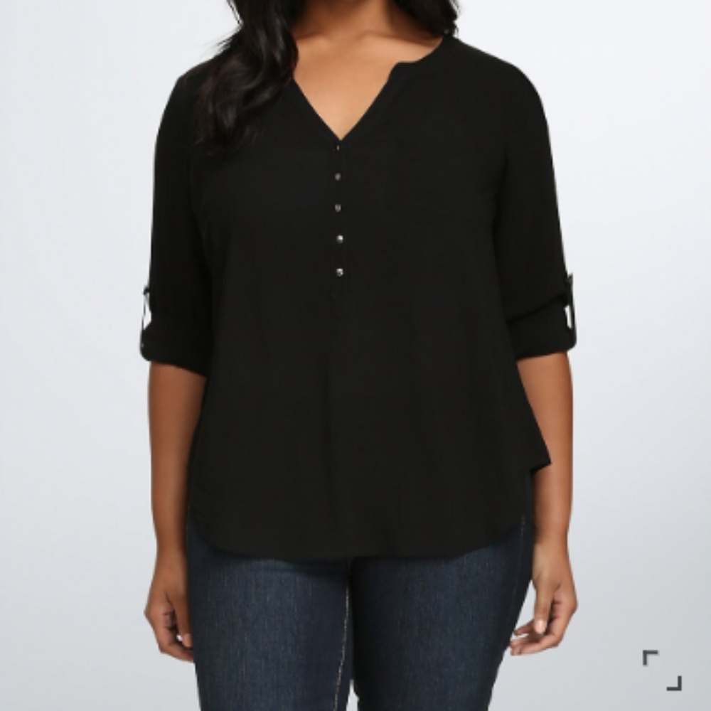 TORRID size 4 black top